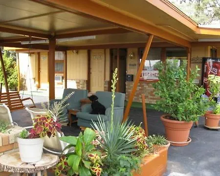 Walnut Forest Motel